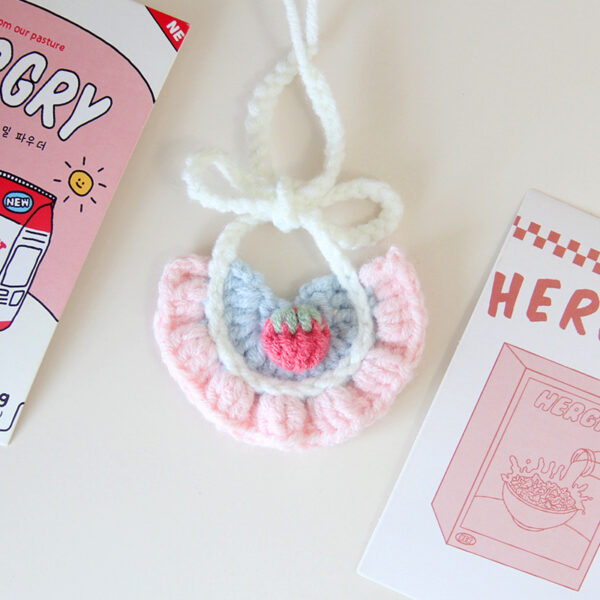 labubu crochet bib - Image 6