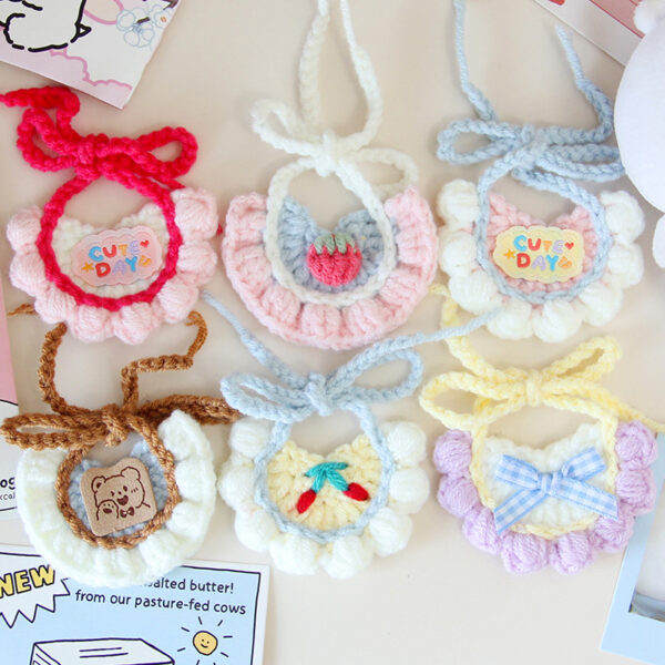 labubu crochet bib